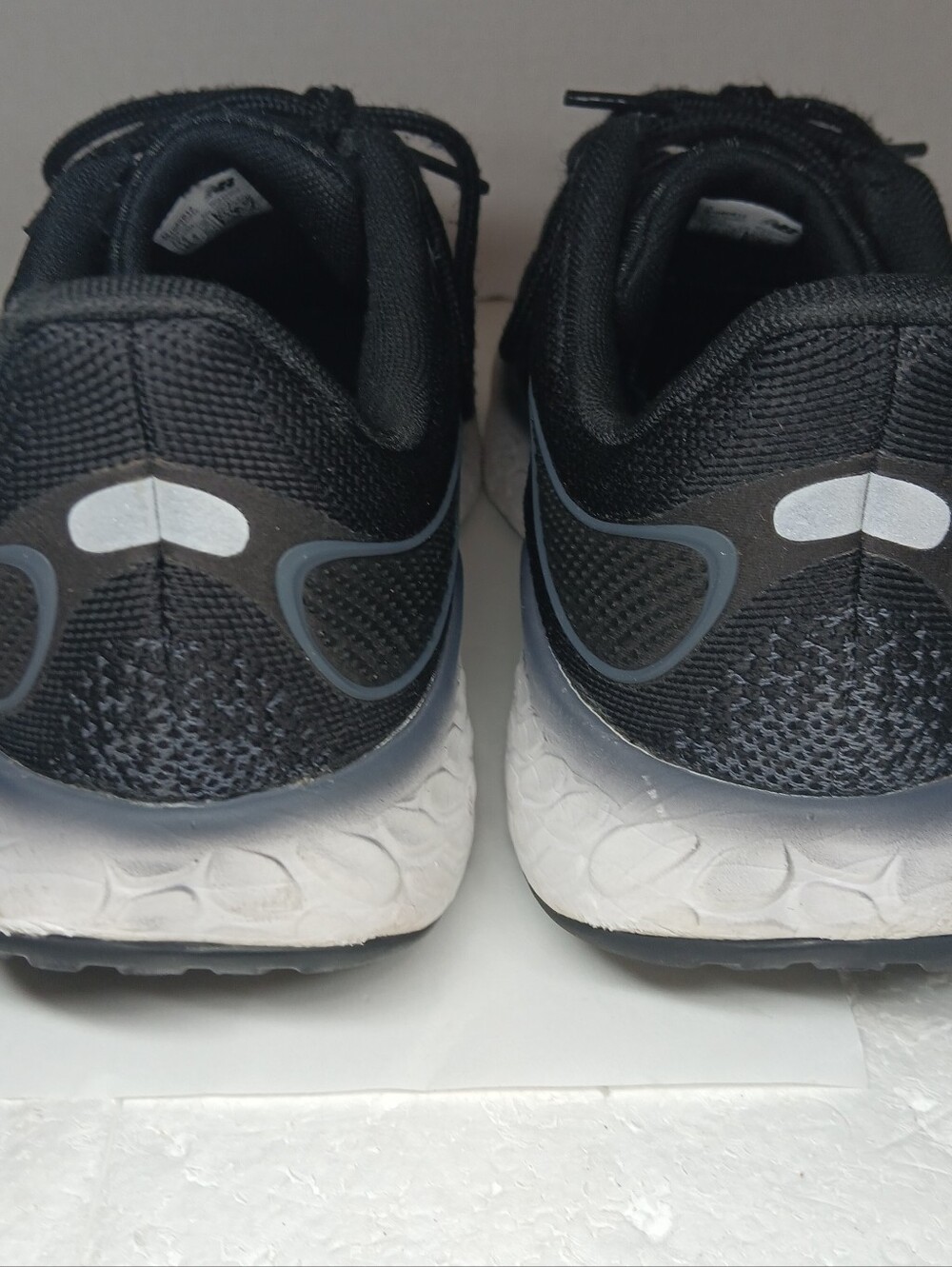 New Balance Fresh Foam 1080 Men's Size 12 Black White Running Shoes Sneakers - Picture 5 of 16